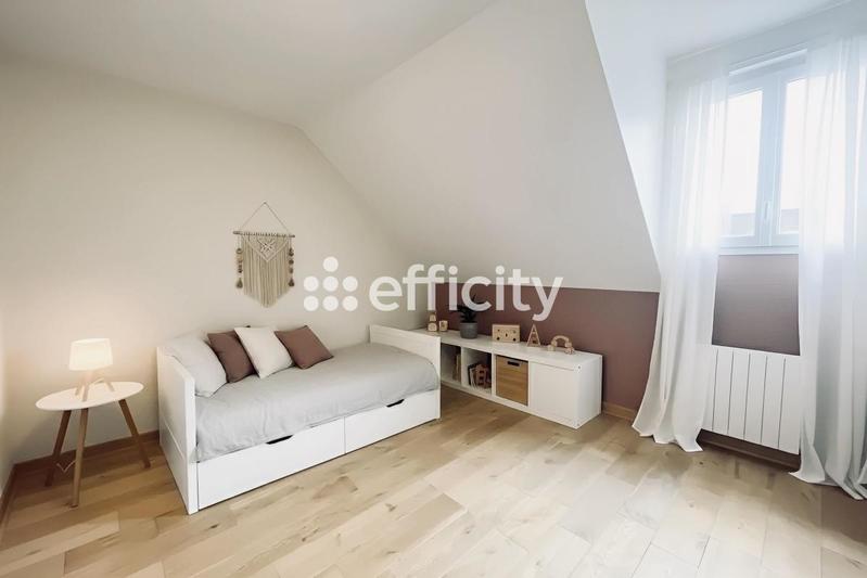 Maison - 123 m² - 6 pièces