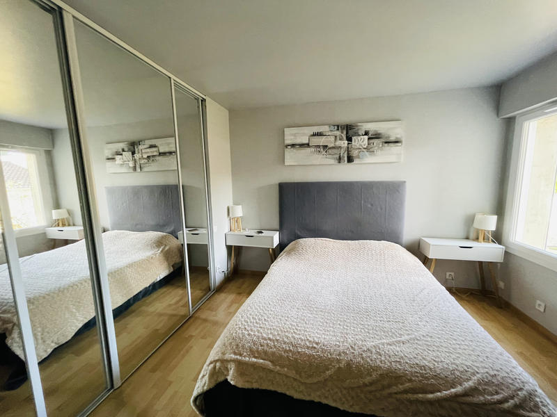 Maison - 200 m² - 6 pièces