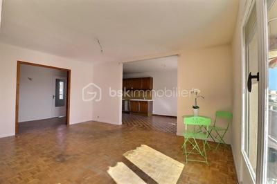 Appartement - 80 m² - 3 pièces