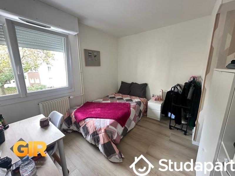 Chambre - 9 m² - 1 pièce