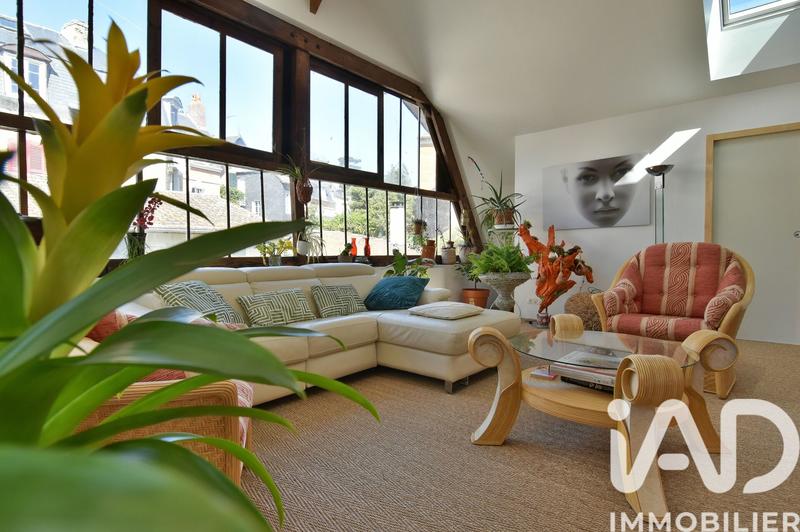 Maison de ville - 250 m² - 4 pièces