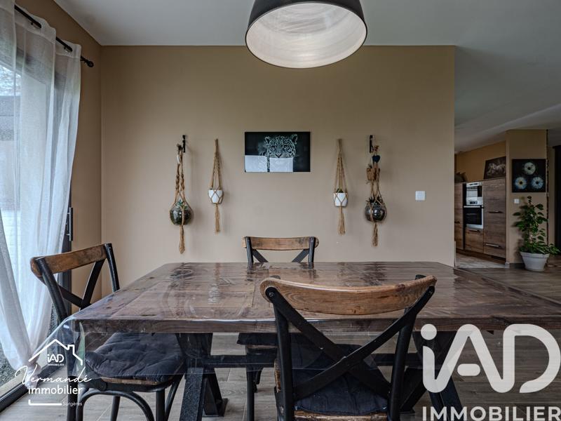 Maison - 110 m² - 4 pièces