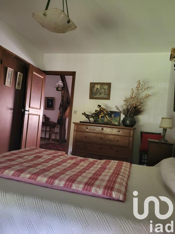 Maison - 250 m² - 8 pièces