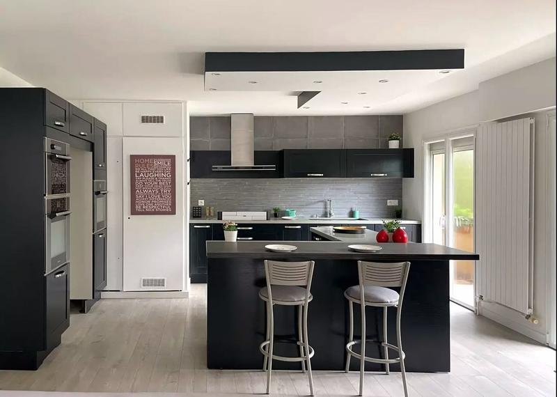 Appartement - 90 m² - 4 pièces