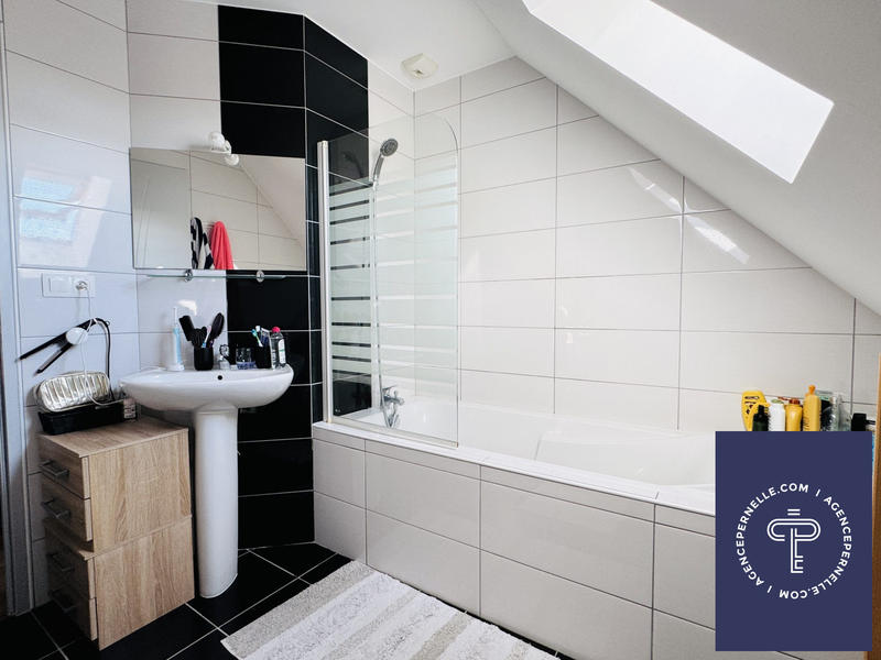 Maison - 117 m² - 5 pièces