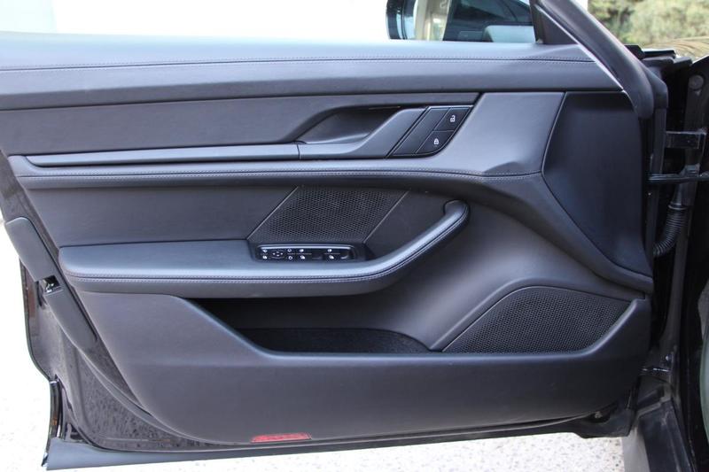 Porsche taycan 476 ch avec batterie performance plus