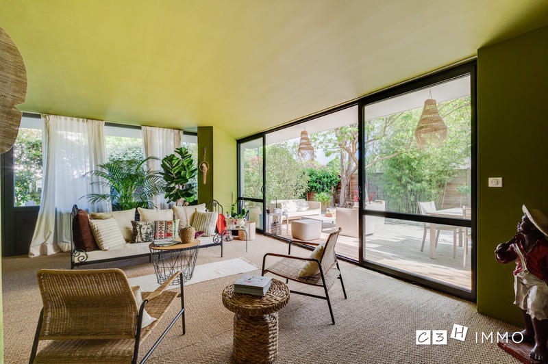 Maison - 196 m² - 5 pièces