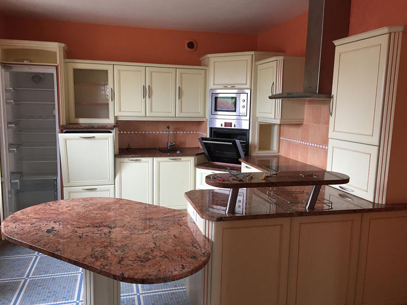 Maison - 180 m² - 6 pièces