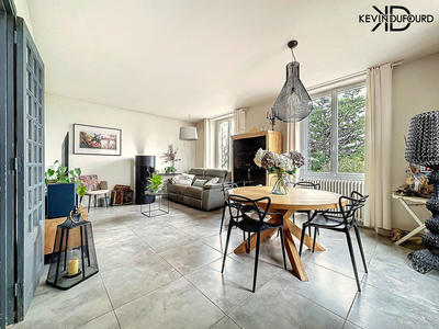 Maison en pierre - 130 m² - 6 pièces