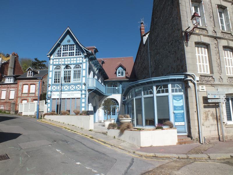 Maison bourgeoise - 302 m² - 10 pièces