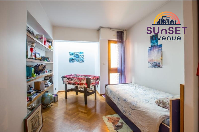 Maison contemporaine - 137 m² - 7 pièces