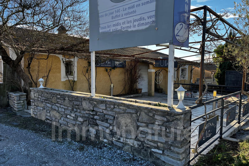 Local commercial - 227 m²