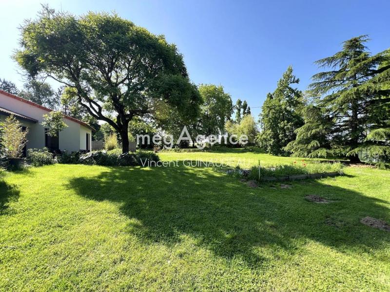 Maison - 180 m² - 8 pièces