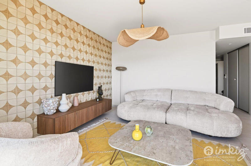 Appartement - 85 m² - 4 pièces