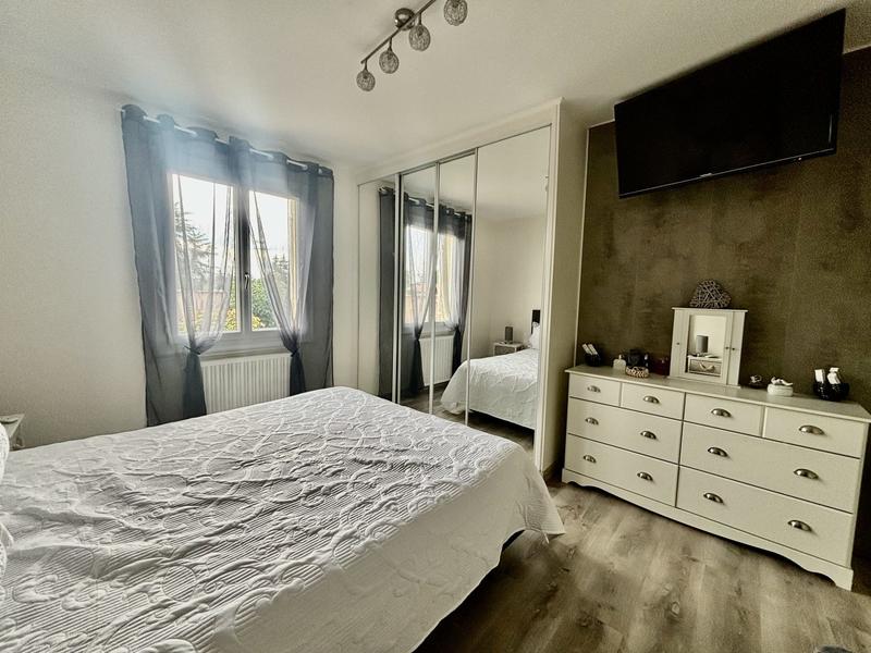 Maison traditionnelle - 188 m² - 6 pièces