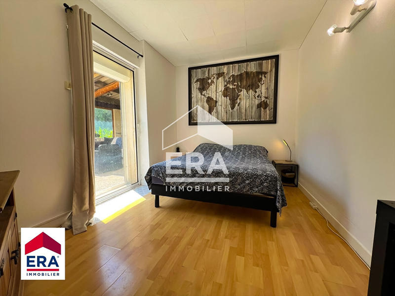 Maison - 355 m² - 10 pièces