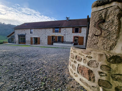 Maison - 232 m² - 8 pièces