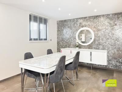 Maison traditionnelle - 143 m² - 5 pièces