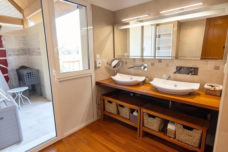 Pavillon - 264 m² - 8 pièces