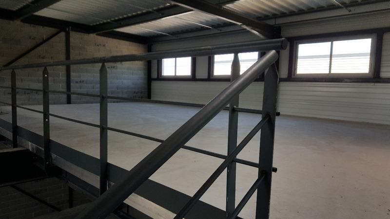 Bureau - 273 m² - 1 pièce