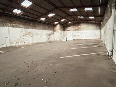 Maison - 285 m² - 1 pièce