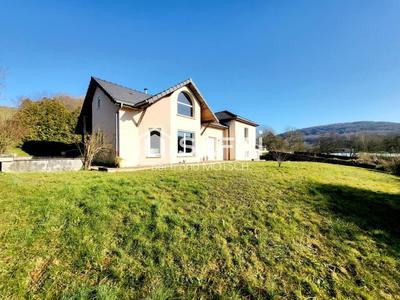 Maison - 154 m² - 6 pièces