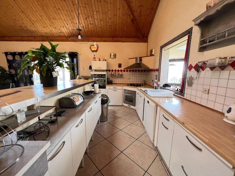 Maison - 167 m² - 6 pièces