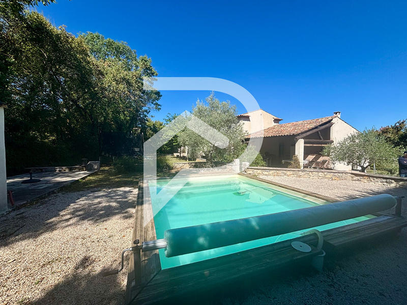 Villa - 173 m² - 6 pièces