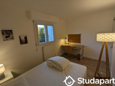 Chambre - 12 m² - 1 pièce