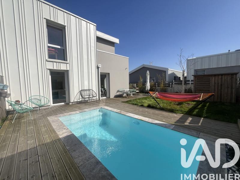 Maison - 105 m² - 5 pièces