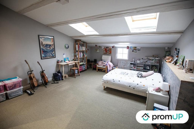 Appartement - 253 m² - 6 pièces