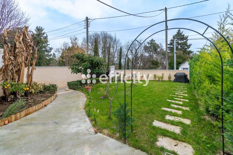 Pavillon - 100 m² - 5 pièces