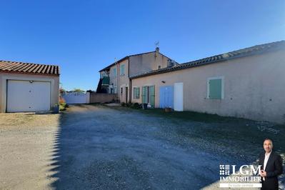 Mas - 375 m² - 16 pièces