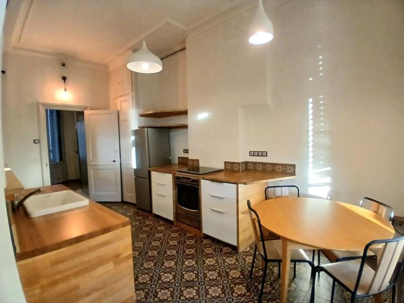 Appartement - 98 m² - 3 pièces