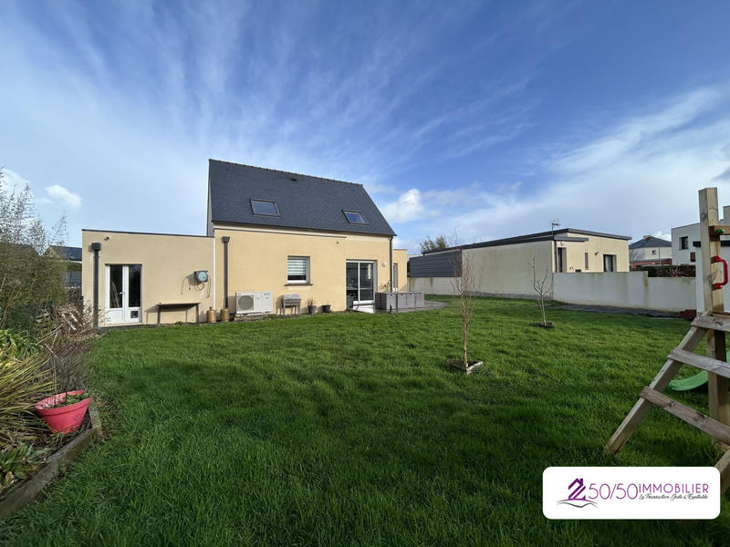 Maison - 102 m² - 5 pièces