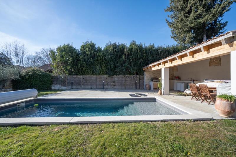 Maison - 177 m² - 8 pièces