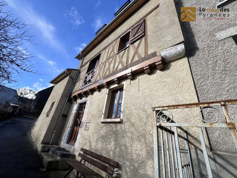 Maison traditionnelle - 81 m² - 4 pièces