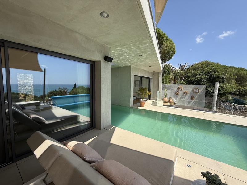 Maison - 200 m² - 5 pièces