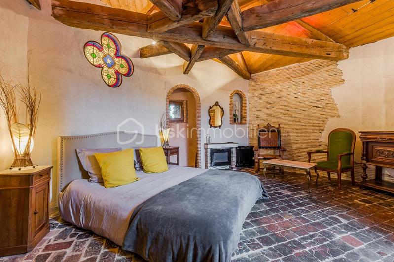 Maison chambre d'hôtes - 300 m² - 13 pièces