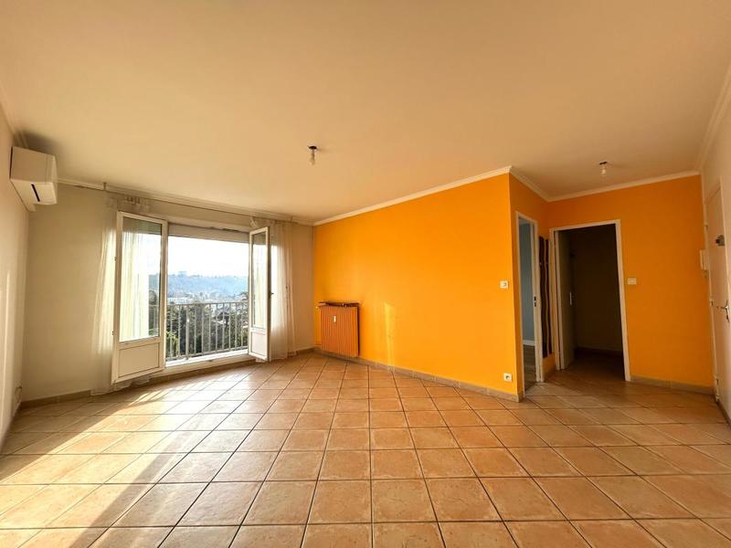 Appartement - 72 m² - 3 pièces