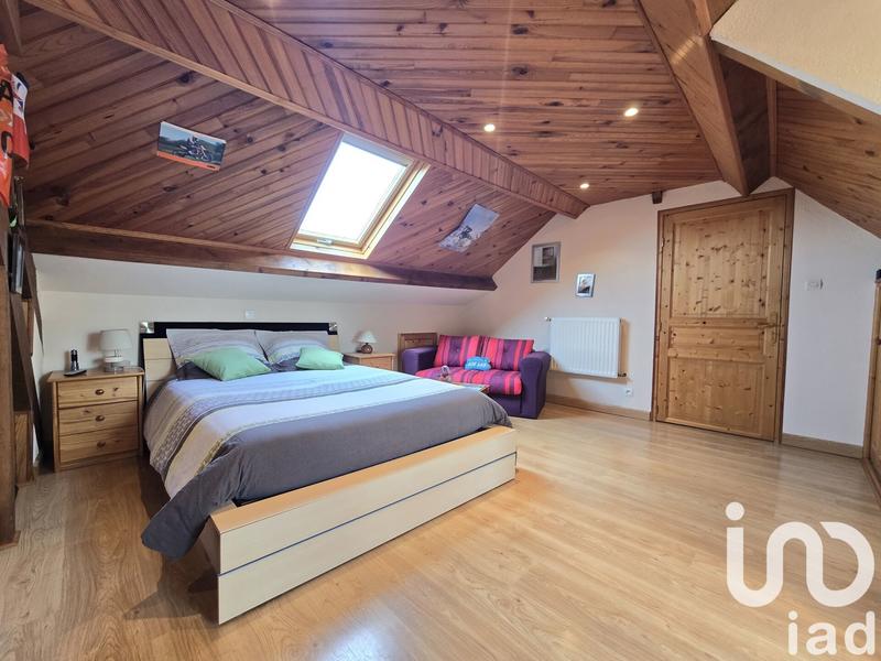 Maison - 192 m² - 6 pièces