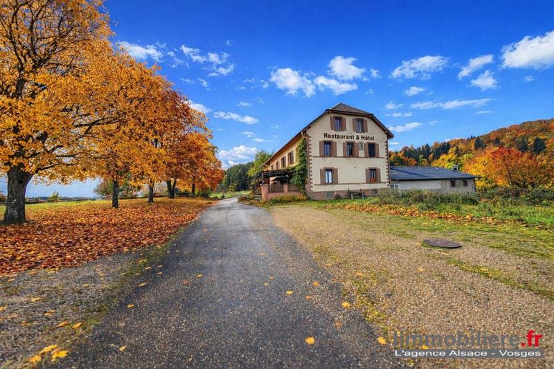 Maison - 920 m² - 16 pièces