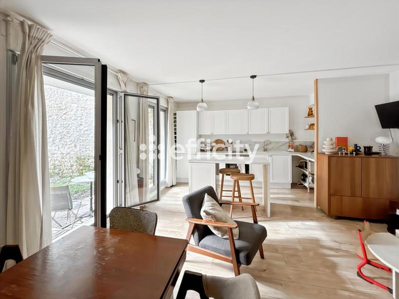 Appartement - 82 m² - 4 pièces