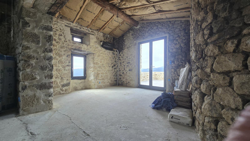 Maison - 167 m² - 6 pièces