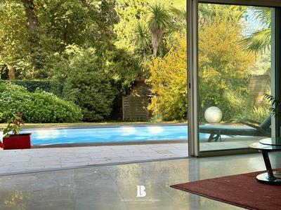 Maison - 192 m² - 6 pièces