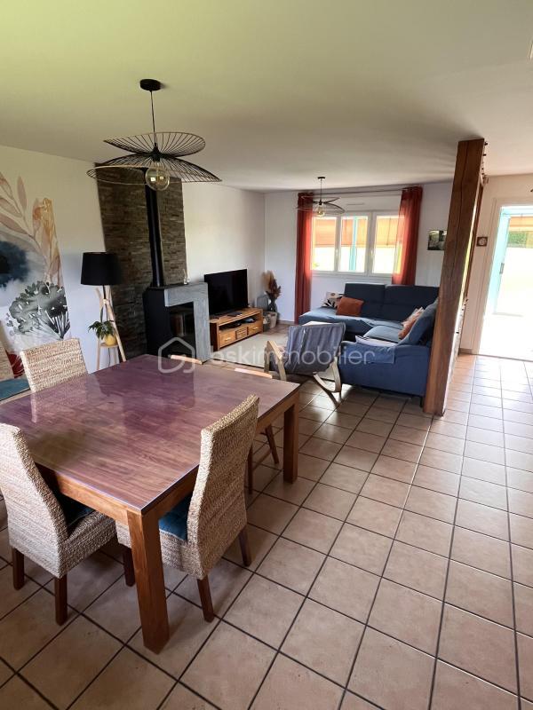 Maison traditionnelle - 140 m² - 6 pièces