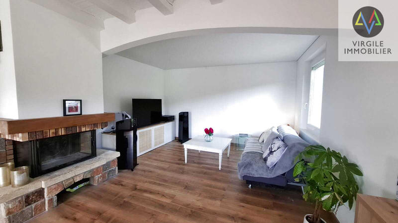 Maison - 242 m² - 10 pièces