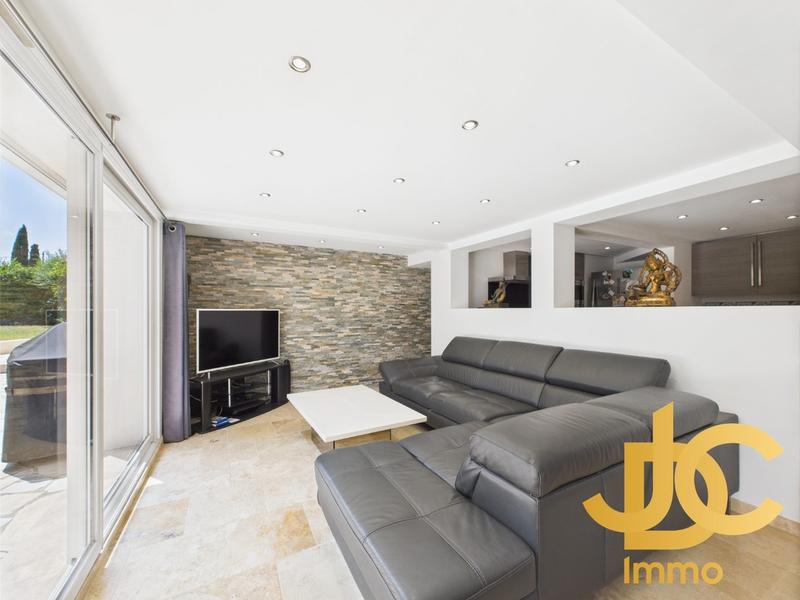 Maison - 194 m² - 7 pièces