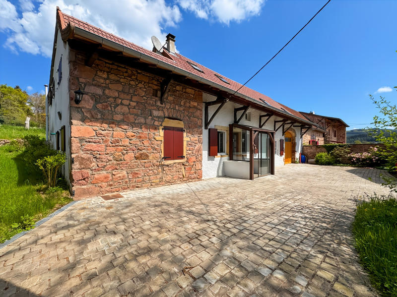 Maison - 152 m² - 6 pièces