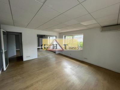 Bureau - 270 m²